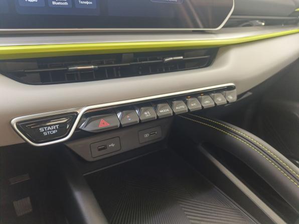 Geely Coolray I Рестайлинг с пробегом 2023 года, цена 1 860 000 рублей, 70125 км, внедорожник, Автокод Объявления