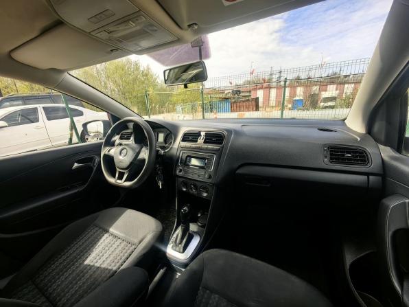 Volkswagen Polo V Рестайлинг с пробегом 2019 года, цена 1 219 000 рублей, 84849 км, седан, Автокод Объявления