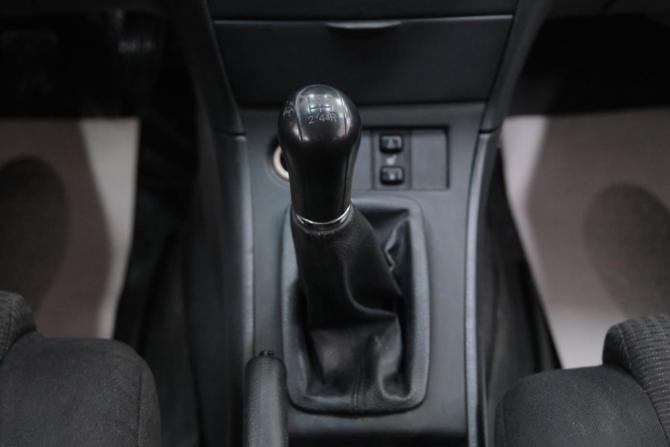 Toyota Corolla IX (E120 E130) Рестайлинг с пробегом 2006 года, цена 529 000 рублей, 250000 км, седан, Автокод Объявления