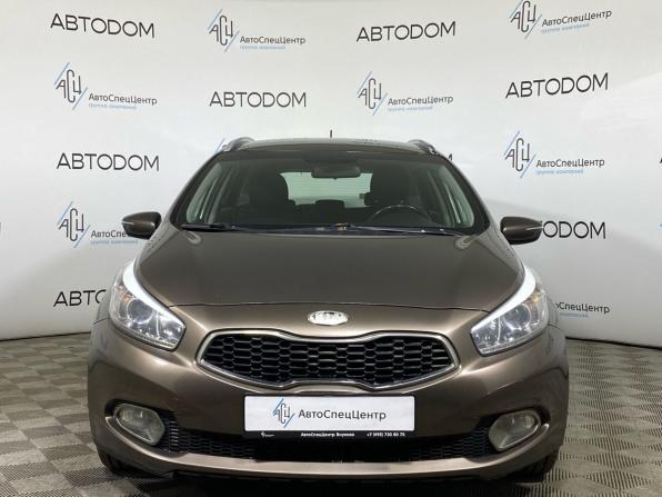 Kia Ceed II с пробегом 2013 года, цена 897 000 рублей, 229841 км, универсал, Автокод Объявления