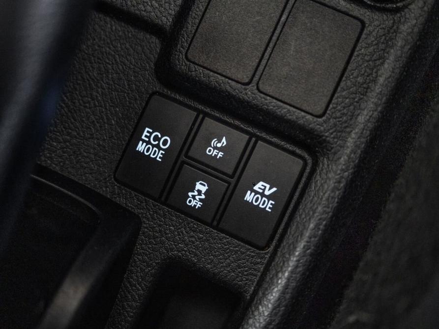Toyota Corolla XI (E160 E170) Рестайлинг 2 Иркутск  - изображение 16