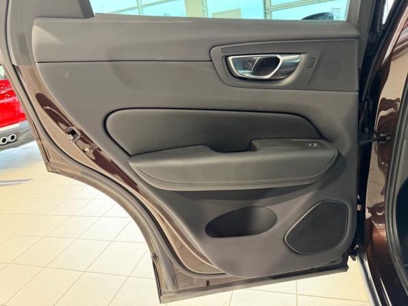 Volvo XC60 II с пробегом 2021 года, цена 4 355 900 рублей, 45140 км, внедорожник, Автокод Объявления
