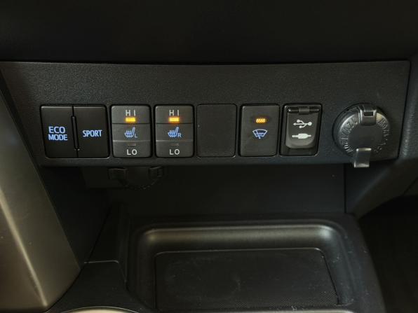 Toyota RAV4 IV (XA40) с пробегом 2015 года, цена 1 990 000 рублей, 43437 км, внедорожник, Автокод Объявления