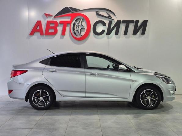 Hyundai Solaris I Рестайлинг с пробегом 2016 года, цена 950 000 рублей, 140161 км, седан, Автокод Объявления