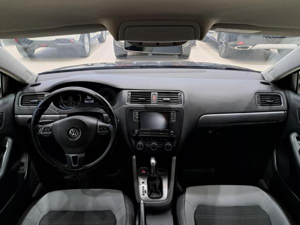 Volkswagen Jetta VI с пробегом 2013 года, цена 850 000 рублей, 228828 км, седан, Автокод Объявления