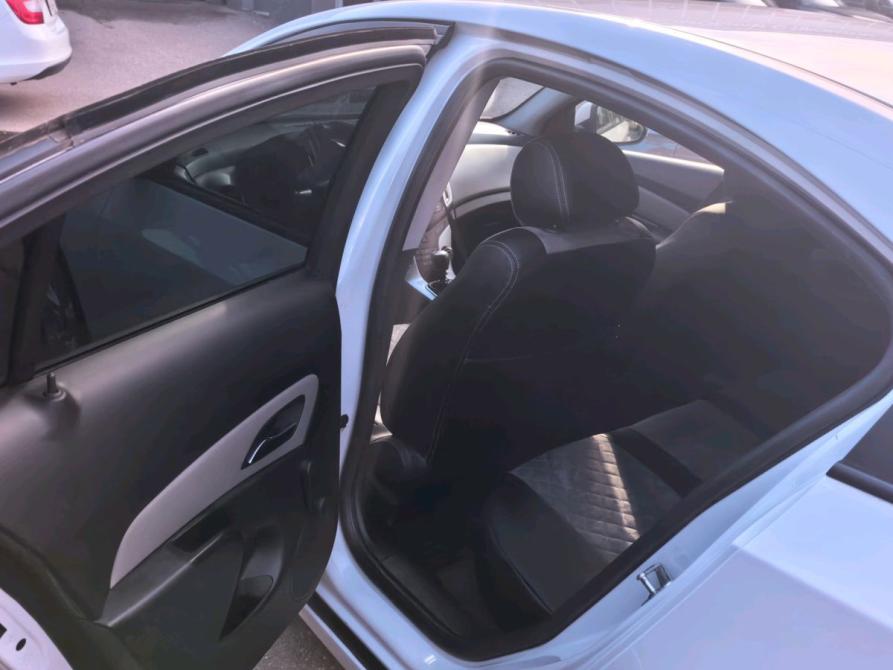 Chevrolet Cruze I Рестайлинг Стерлитамак  - изображение 11