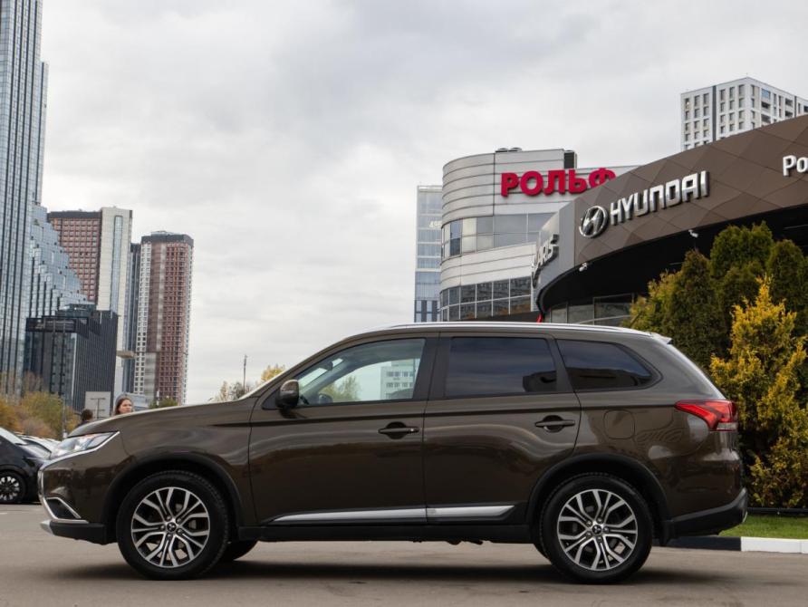 Mitsubishi Outlander III Рестайлинг Москва  - изображение 6