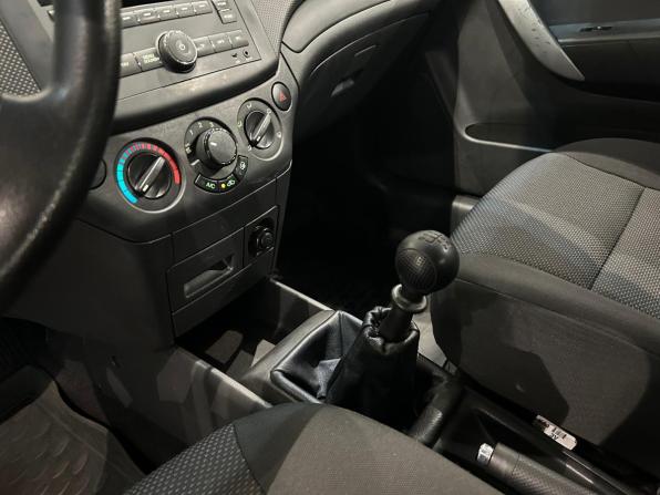 Chevrolet Aveo I Рестайлинг с пробегом 2011 года, цена 379 000 рублей, 221755 км, седан, Автокод Объявления