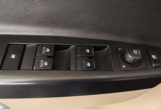 Opel Antara I Рестайлинг с пробегом 2013 года, цена 1 200 000 рублей, 169346 км, внедорожник, Автокод Объявления