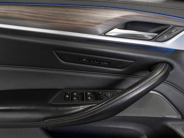 BMW 5 серии VII (G30/G31/G38) с пробегом 2017 года, цена 3 710 000 рублей, 130250 км, седан, Автокод Объявления