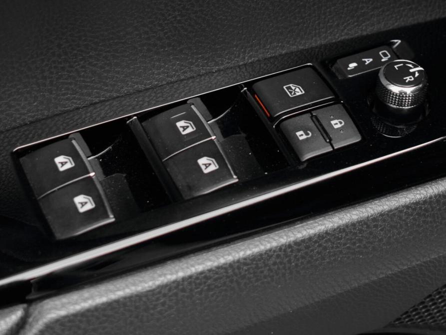 Toyota Camry VIII (XV70) Екатеринбург  - изображение 23