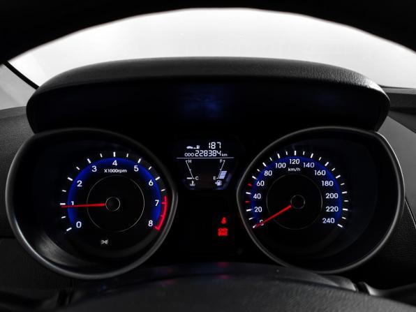 Hyundai Elantra V (MD) с пробегом 2011 года, цена 669 000 рублей, 228383 км, седан, Автокод Объявления