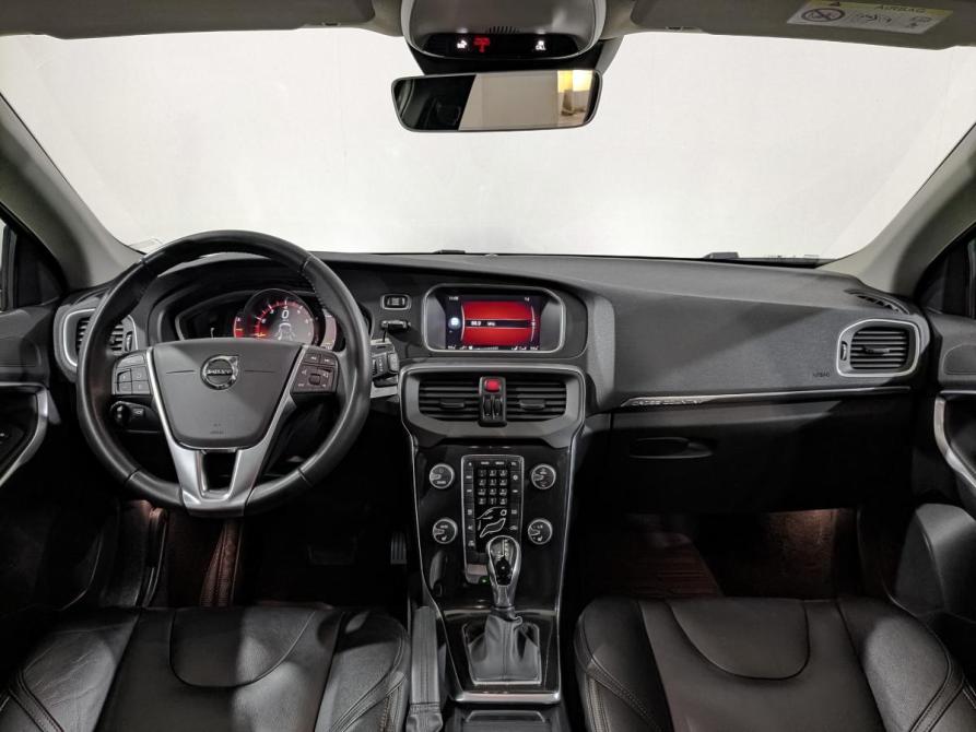 Volvo V40 II Рестайлинг Химки  - изображение 14