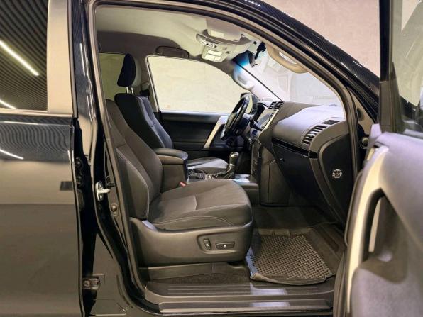 Toyota Land Cruiser Prado 150 Series Рестайлинг 3 с пробегом 2022 года, цена 5 500 000 рублей, 104898 км, внедорожник, Автокод Объявления