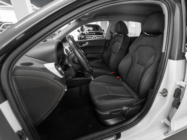 Audi A1 I (8X) с пробегом 2014 года, цена 1 330 000 рублей, 116960 км, хэтчбек, Автокод Объявления