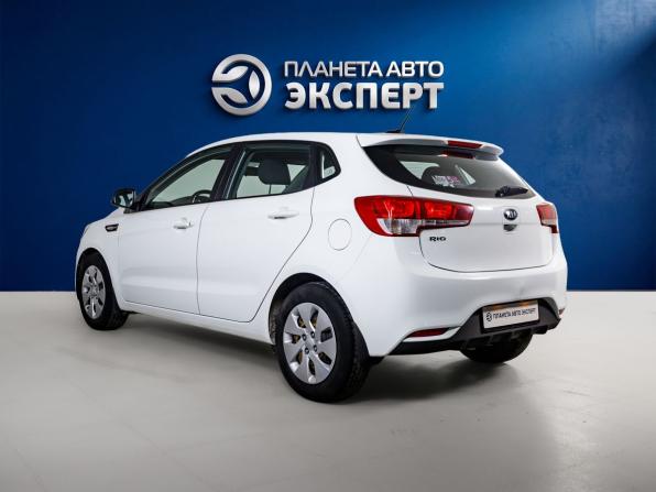 Kia Rio III Рестайлинг с пробегом 2017 года, цена 1 210 000 рублей, 107969 км, хэтчбек, Автокод Объявления