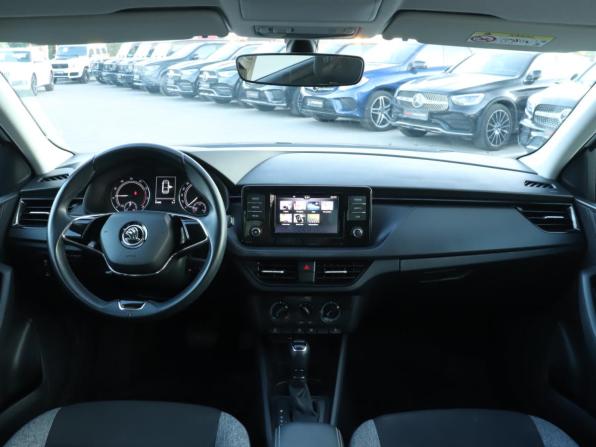 Skoda Rapid II с пробегом 2022 года, цена 1 660 000 рублей, 53426 км, лифтбек, Автокод Объявления