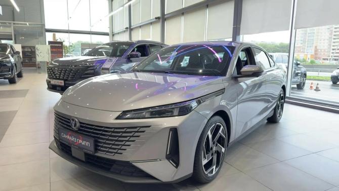 Changan Lamore с пробегом 2024 года, цена 2 149 000 рублей, 4820 км, седан, Автокод Объявления