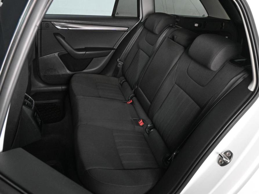 Skoda Octavia III (A7) Рестайлинг Ростов-на-Дону  - изображение 9