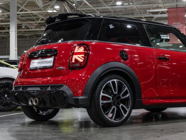 Mini Hatch III (F55/F56) Рестайлинг 2 с пробегом 2021 года, цена 3 649 700 рублей, 79207 км, хэтчбек, Автокод Объявления