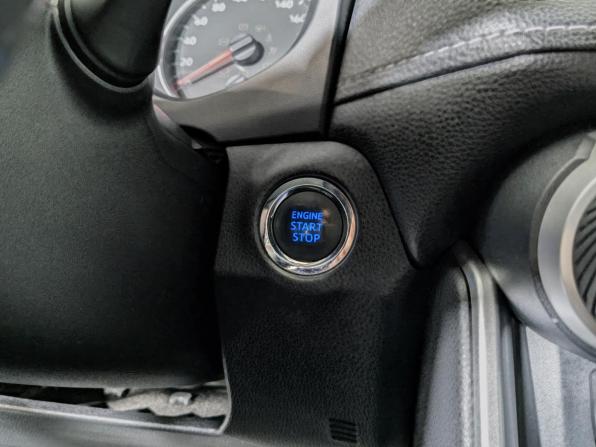 Toyota RAV4 V (XA50) с пробегом 2021 года, цена 3 699 000 рублей, 160000 км, внедорожник, Автокод Объявления