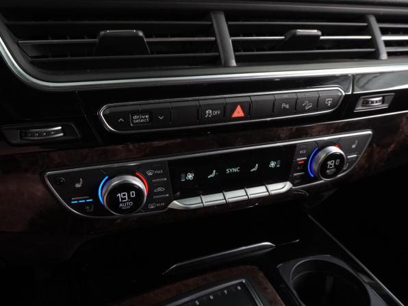 Audi Q7 II (4M) с пробегом 2015 года, цена 3 763 000 рублей, 192009 км, внедорожник, Автокод Объявления