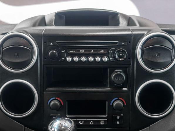 Peugeot Partner II Рестайлинг 2 с пробегом 2016 года, цена 1 149 900 рублей, 170000 км, компактвэн, Автокод Объявления