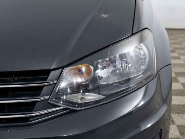 Volkswagen Polo V Рестайлинг с пробегом 2016 года, цена 888 888 рублей, 99358 км, седан, Автокод Объявления
