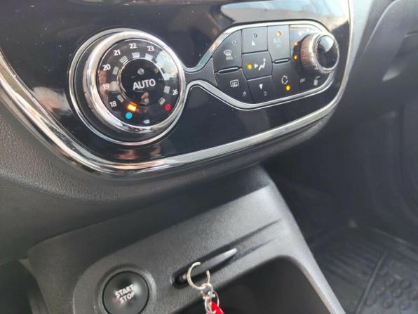 Renault Kaptur I с пробегом 2017 года, цена 1 778 400 рублей, 56769 км, внедорожник, Автокод Объявления