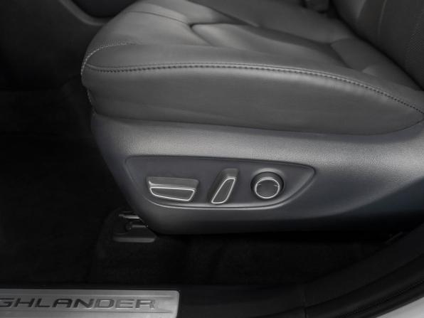 Toyota Highlander IV (XU70) с пробегом 2026 года, цена 5 300 000 рублей, 26 км, внедорожник, Автокод Объявления