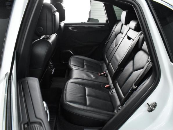 Porsche Macan I с пробегом 2014 года, цена 2 939 000 рублей, 99950 км, внедорожник, Автокод Объявления