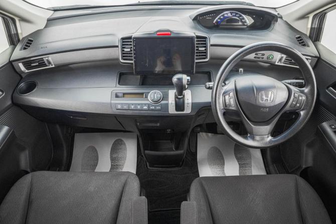 Honda Freed I Рестайлинг с пробегом 2012 года, цена 1 269 000 рублей, 136000 км, компактвэн, Автокод Объявления