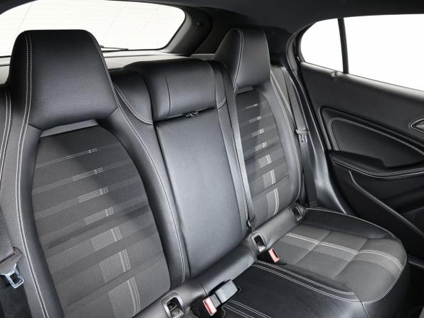 Mercedes-Benz GLA I (X156) Рестайлинг с пробегом 2017 года, цена 2 375 000 рублей, 86955 км, внедорожник, Автокод Объявления