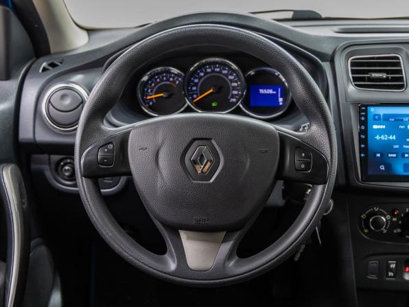Renault Sandero II с пробегом 2015 года, цена 1 048 000 рублей, 75506 км, хэтчбек, Автокод Объявления