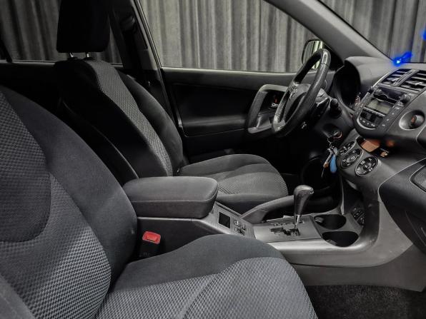Toyota RAV4 III (XA30) Рестайлинг с пробегом 2012 года, цена 1 439 000 рублей, 185811 км, внедорожник, Автокод Объявления