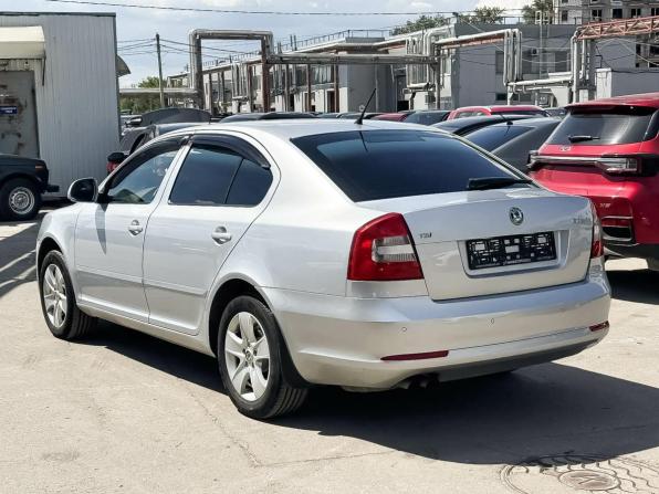 Skoda Octavia II (A5) Рестайлинг с пробегом 2011 года, цена 799 000 рублей, 130724 км, лифтбек, Автокод Объявления