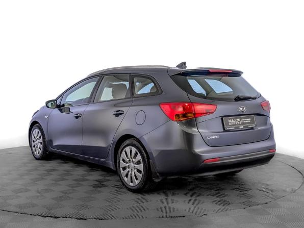 Kia Ceed II Рестайлинг с пробегом 2018 года, цена 1 300 000 рублей, 171570 км, универсал, Автокод Объявления