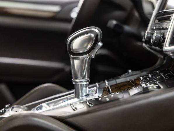 Porsche Cayenne II (958) с пробегом 2012 года, цена 2 568 000 рублей, 143634 км, внедорожник, Автокод Объявления