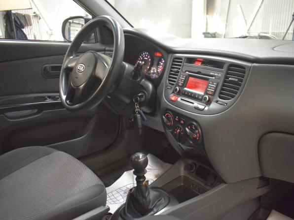 Kia Rio II Рестайлинг с пробегом 2011 года, цена 549 000 рублей, 124000 км, хэтчбек, Автокод Объявления