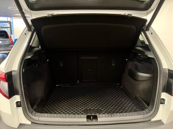 Skoda Karoq I с пробегом 2021 года, цена 2 349 000 рублей, 110643 км, внедорожник, Автокод Объявления