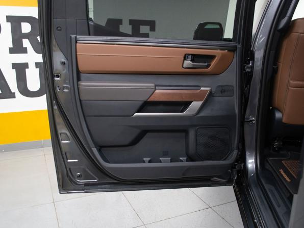 Toyota Tundra III с пробегом 2026 года, цена 10 799 000 рублей, 54 км, offers.body_type.unknown, Автокод Объявления