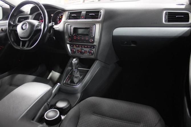 Volkswagen Jetta VI Рестайлинг с пробегом 2017 года, цена 1 299 000 рублей, 131000 км, седан, Автокод Объявления