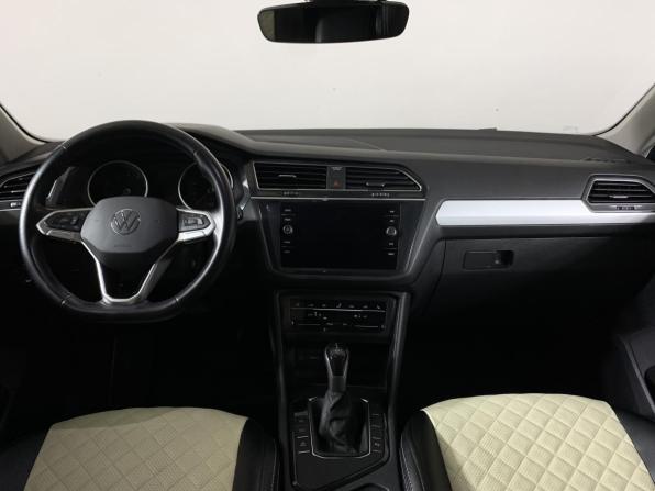 Volkswagen Tiguan II Рестайлинг с пробегом 2021 года, цена 1 950 000 рублей, 151103 км, внедорожник, Автокод Объявления