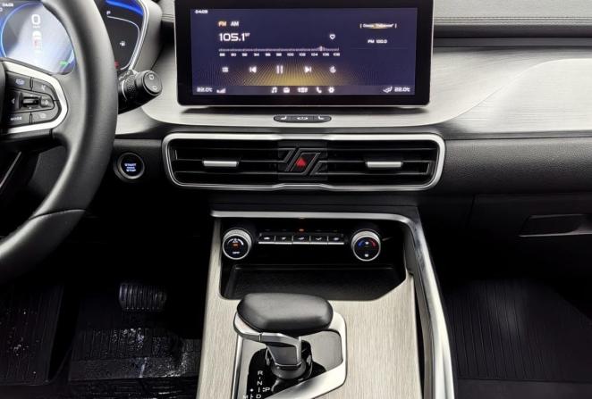 Geely Coolray I с пробегом 2023 года, цена 1 820 000 рублей, 24200 км, внедорожник, Автокод Объявления