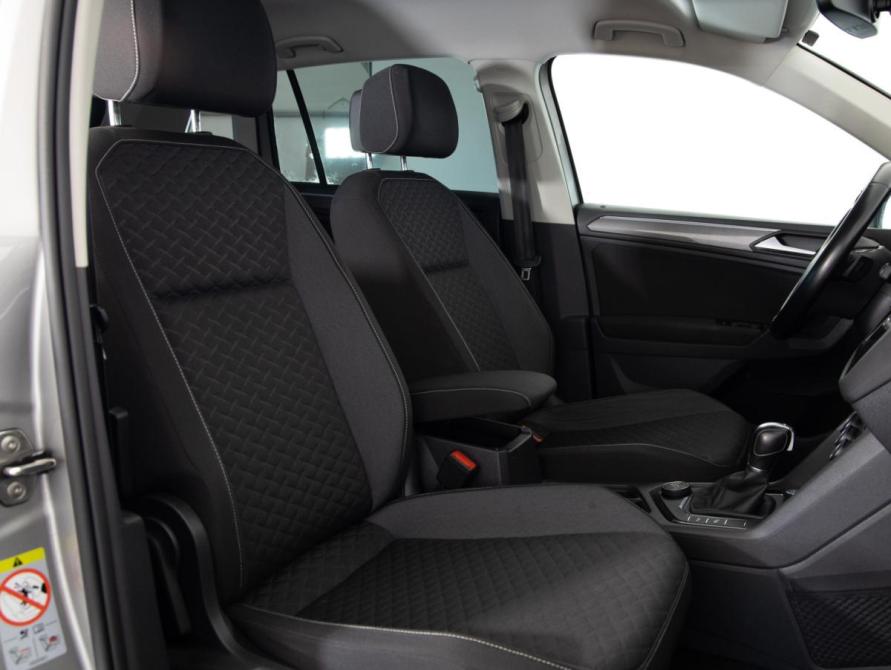 Volkswagen Tiguan II Санкт-Петербург  - изображение 17