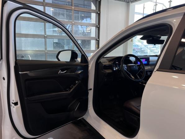 Haval Jolion I Рестайлинг с пробегом 2024 года, цена 2 350 000 рублей, 28431 км, внедорожник, Автокод Объявления