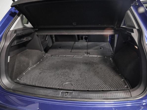 Volkswagen Tiguan II Рестайлинг с пробегом 2021 года, цена 2 499 000 рублей, 151477 км, внедорожник, Автокод Объявления