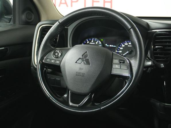 Mitsubishi Outlander III Рестайлинг 3 с пробегом 2020 года, цена 1 919 000 рублей, 164929 км, внедорожник, Автокод Объявления