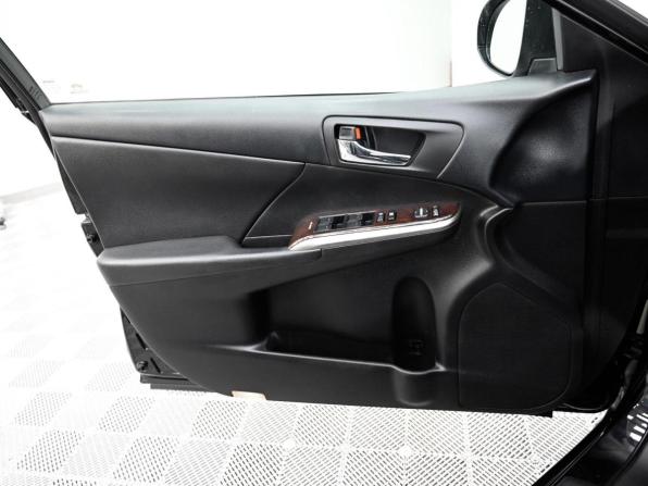 Toyota Camry VII (XV50) Рестайлинг 2 с пробегом 2017 года, цена 1 449 000 рублей, 99884 км, седан, Автокод Объявления