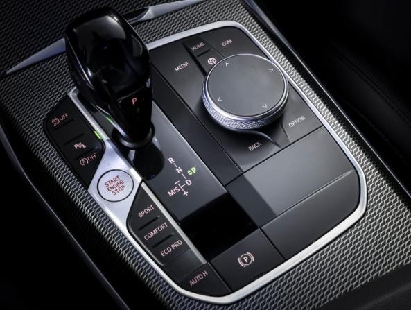 BMW 3 серии VII (G2x) с пробегом 2021 года, цена 3 300 000 рублей, 127054 км, седан, Автокод Объявления